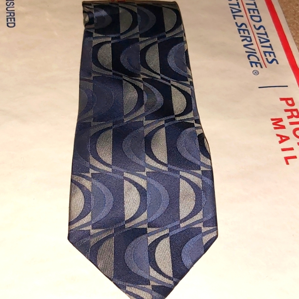 100% SILK MENS TIE